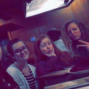 Meet your Posher, Riley